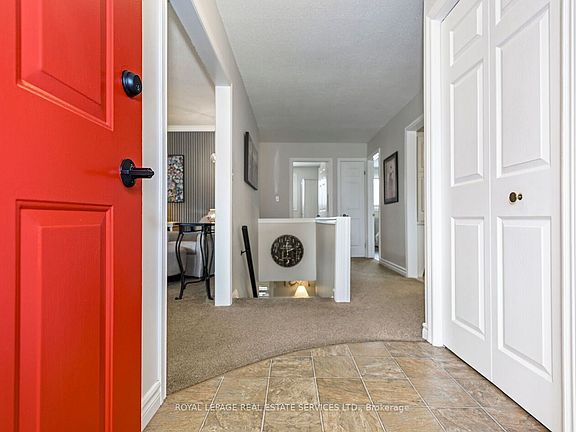 4th image of 284 Ridge Dr