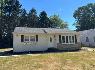 11 Oxford Dr, Somers Point, NJ 08244