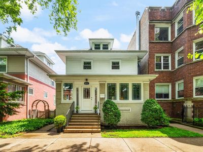 6537 N Greenview Ave, Chicago, IL, 60626