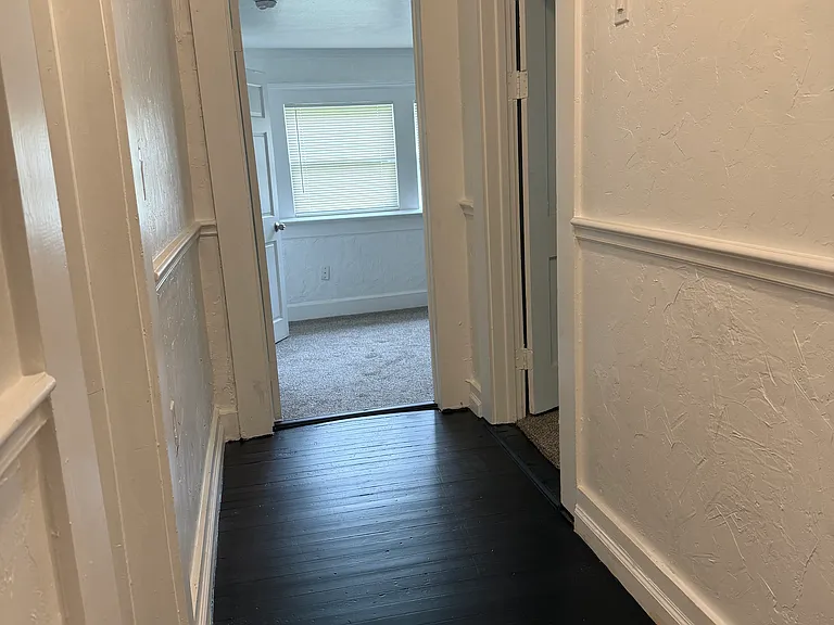 917 N Windomere Ave — Photo 10