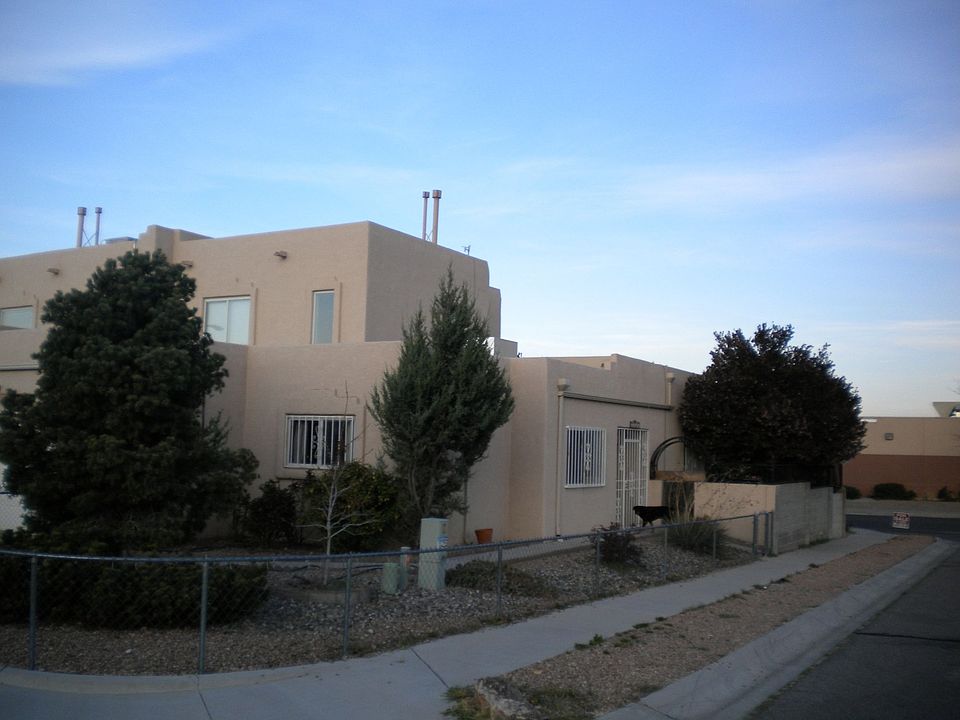 1st image of 11200 Campo Del Sol Ave NE