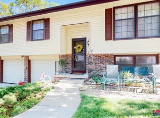 7609 Drexel St, Ralston, NE 68127