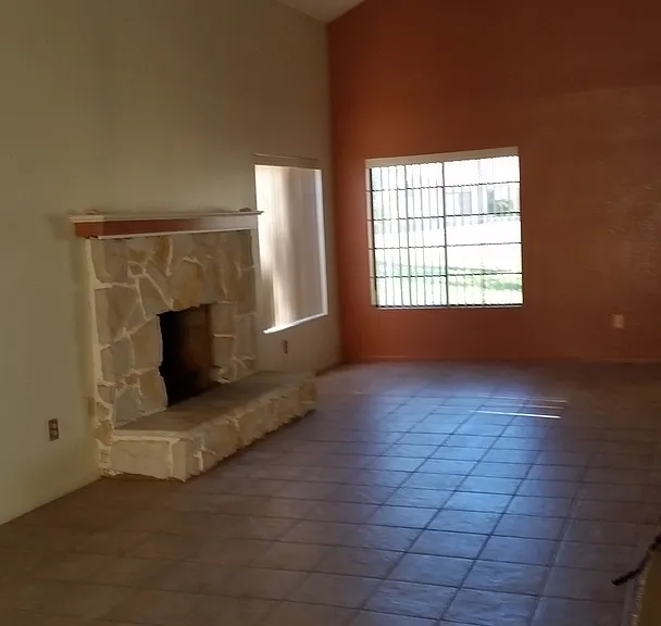 12521 E Del Rey Dr — Photo 1