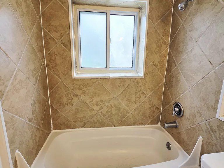 602 Academy St #2 — Photo 18