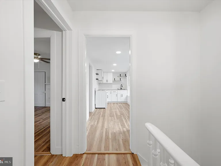 228 Cloud St #UPPER — Photo 7