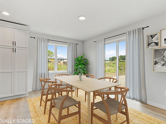 5th image of 358 Wild Rose Way