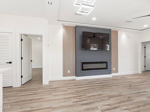 2nd image of 706 Kirklin Ave