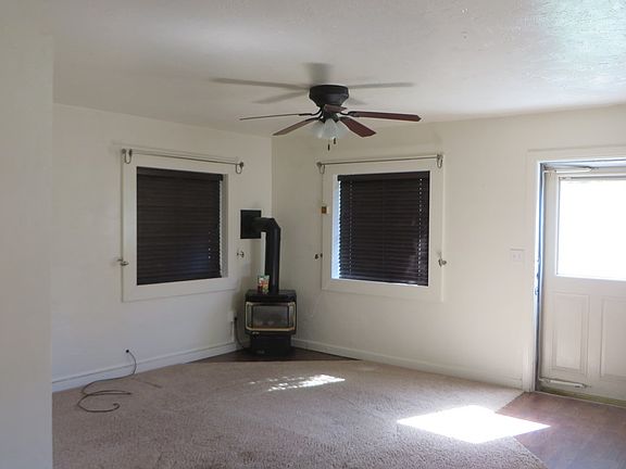 2nd image of 320 W 18th St