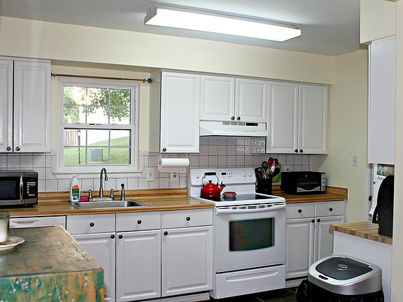 5th image of 5800 Bridgetown Ct