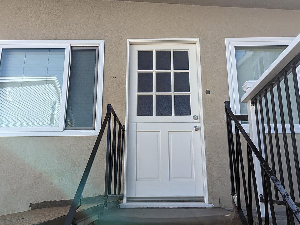 1st image of 212 36th St #2