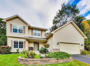604 Knollwood Dr, Hudson, WI 54016