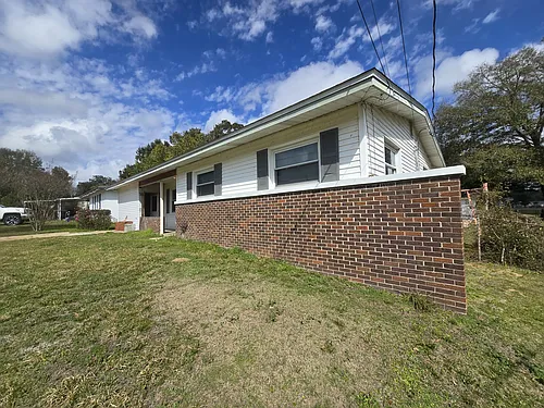 807 Blue Springs Dr Photo 1