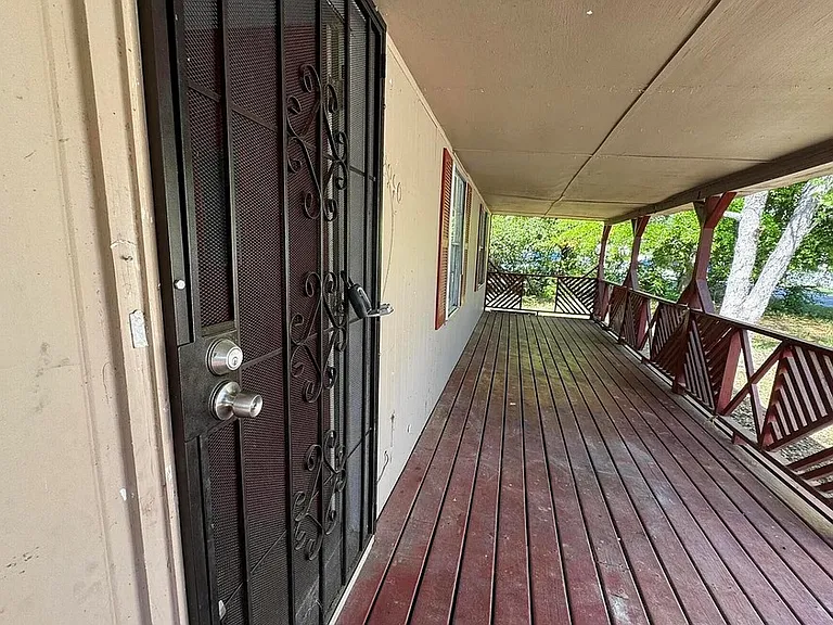 2990 Dalton St — Photo 2