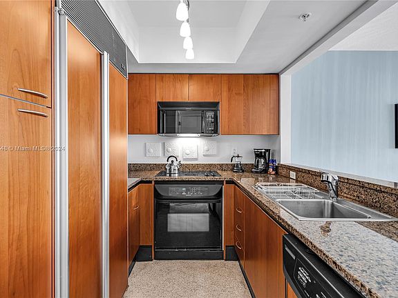 5th image of 1500 Ocean Dr APT 809