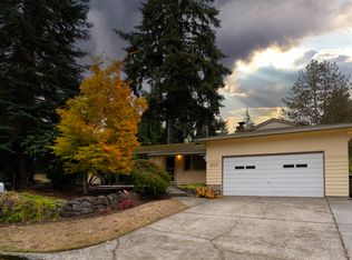 12117 SE 70th St, Newcastle, WA 98056