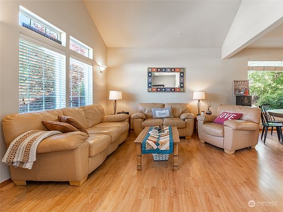 4th image of 2550 Fancher Heights Boulevard