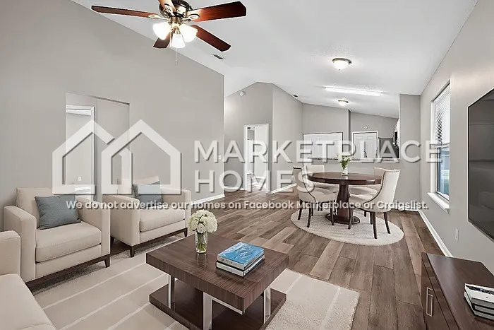 3 bed, 2.0 bath, 1253 sqft, $1,700 — Photo 4