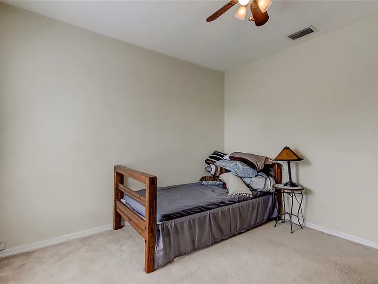 9401 Woodbay Dr — Photo 28