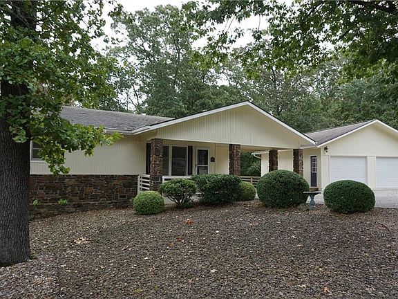 3rd image of 10 Bedale Ln