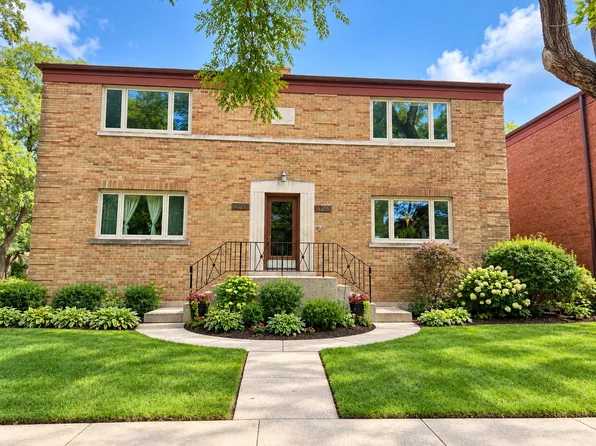 427 Edgewood Pl #2N, River Forest, IL 60305