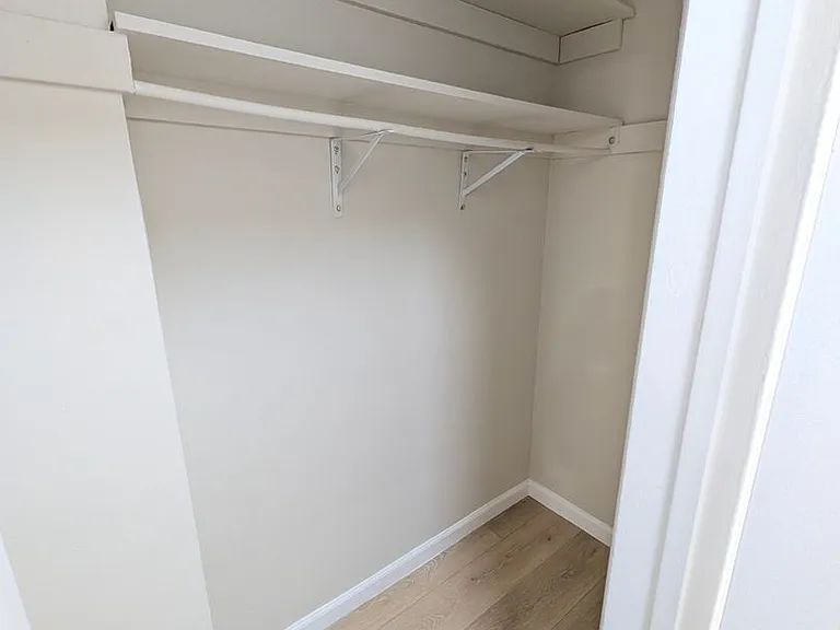 Park Vista Apartments — Photo 16