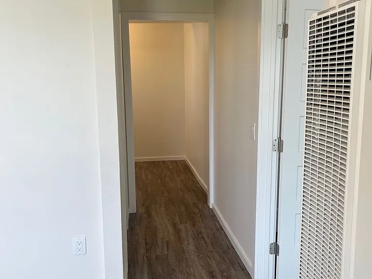 828 Napa Ave — Photo 5