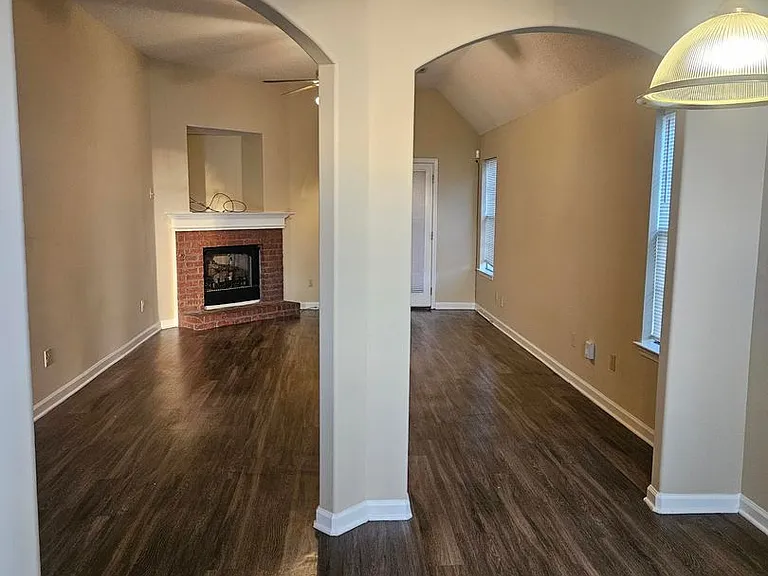 4647 Blue River Cv — Photo 5