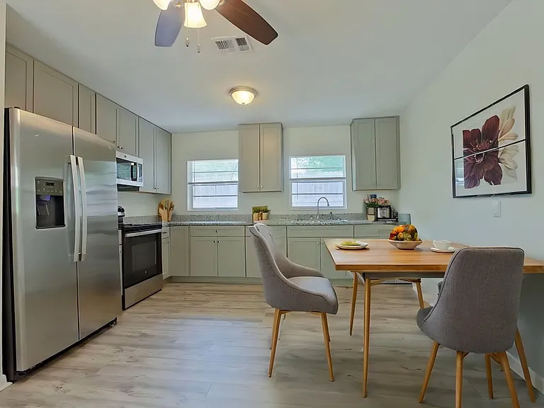 235 Beulah St #16 — Photo 6