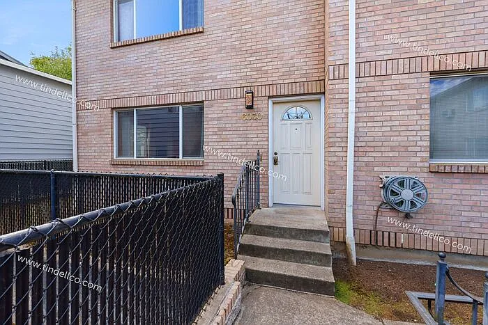 2 bed, 1.5 bath, 1280 sqft, $2,295 — Photo 3