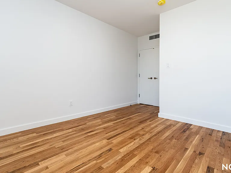 160 Johnson Ave #2B — Photo 11