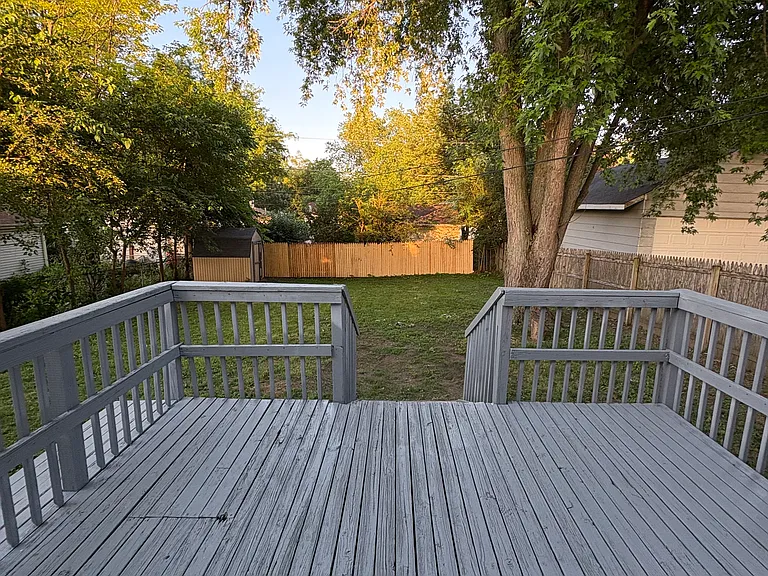 51 S Seymour Ave — Photo 17