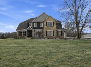 110 Timber Ridge Dr, Harmony, PA 16037