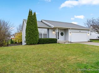 5374 Bunkerway Ct SW, Wyoming, MI 49509