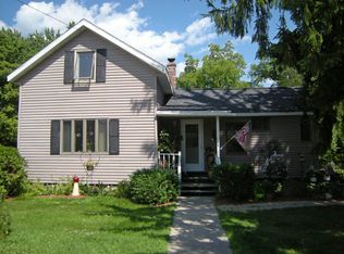 114 SE 1st St, Marion, WI 54950