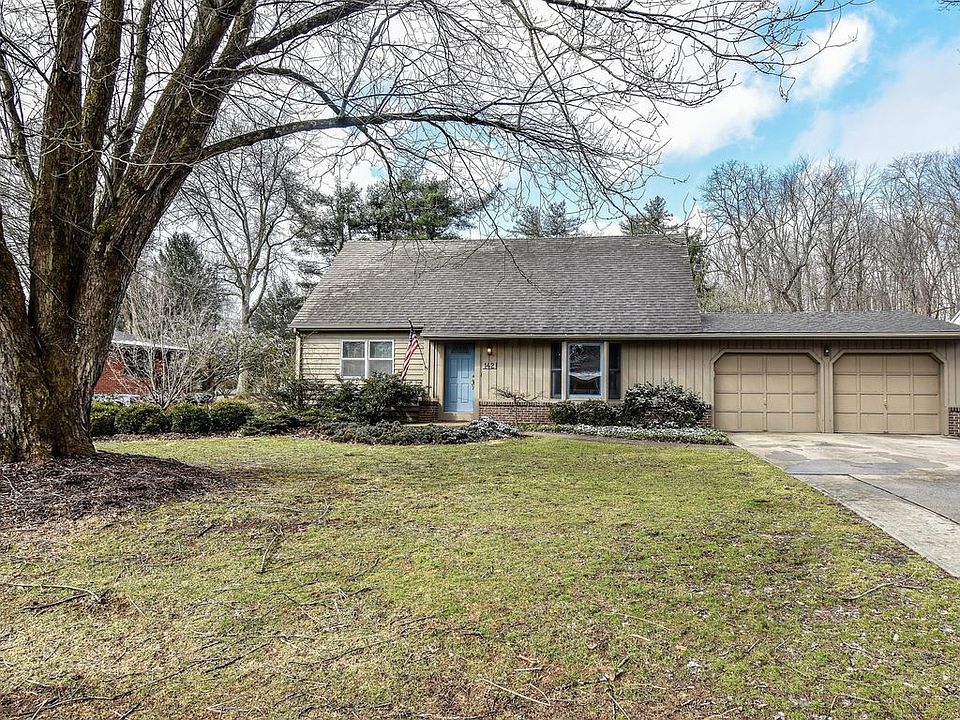 1st image of 142 Denison Dr