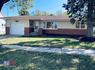 1506 12th St, Aurora, NE 68818