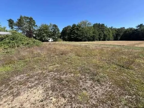 131 Gould Road, Dayton, ME 04005