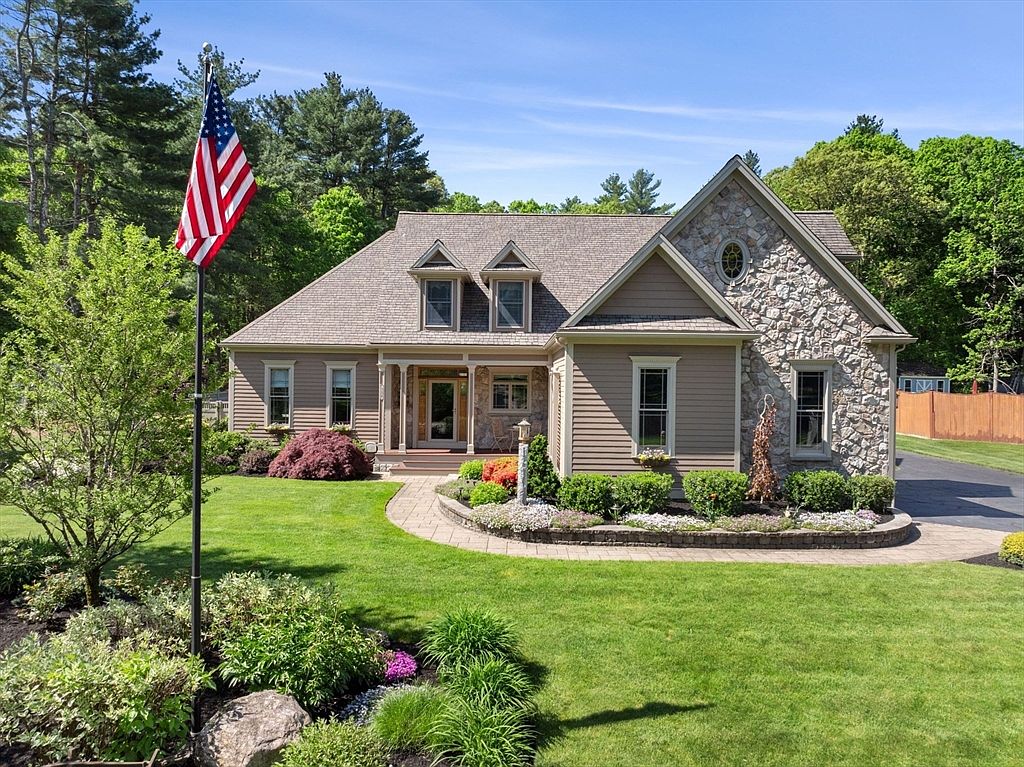 354 Oak St, Franklin, MA 02038 Zillow