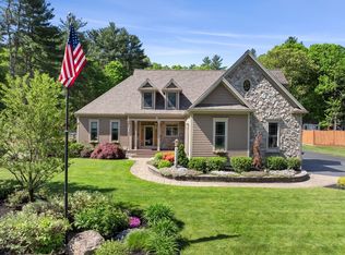354 Oak St, Franklin, MA 02038