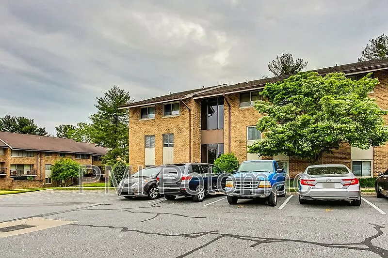 2 bed, 2.0 bath, 1134 sqft, $1,950 — Photo 3