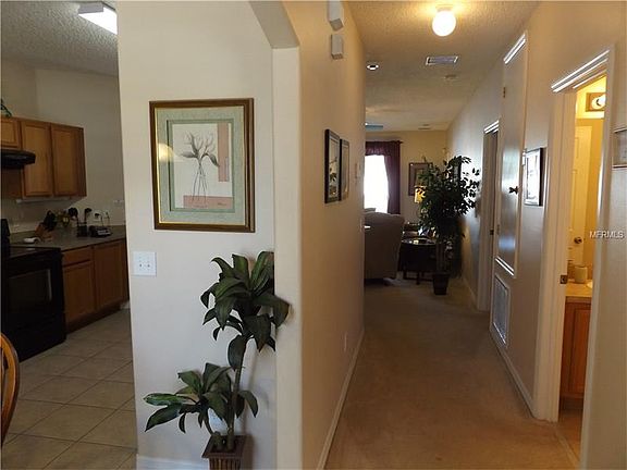 3rd image of 524 Sunset View Dr