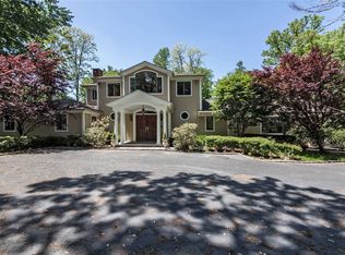 25 Cherry Ln, Kings Pt, NY 11024