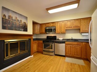10607 Railroad Ct, Fairfax, VA 22030