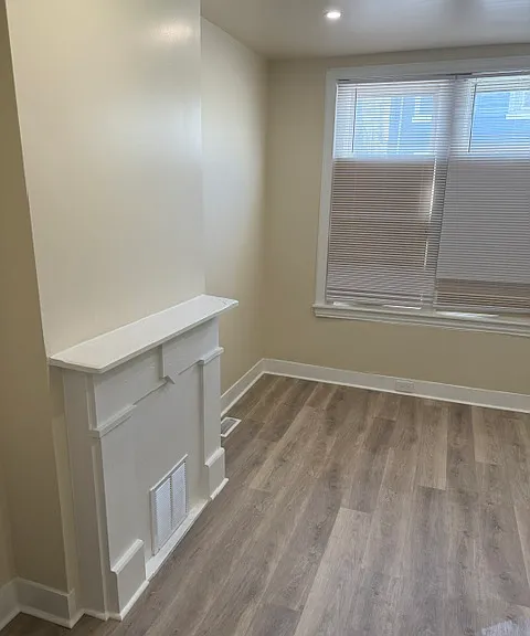 2521 W Dakota St — Photo 9