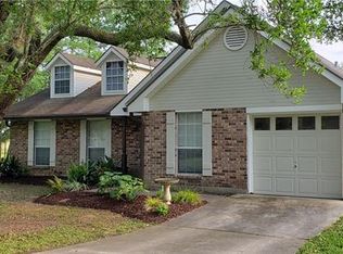 20142 Landmark Ln, Covington, LA 70435