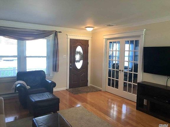 2nd image of 55 Freemont Ln