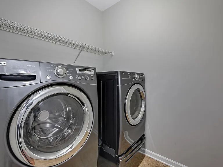 212 Full Circle Dr — Photo 12