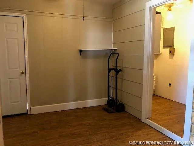 103 E Crisler Ave — Photo 12