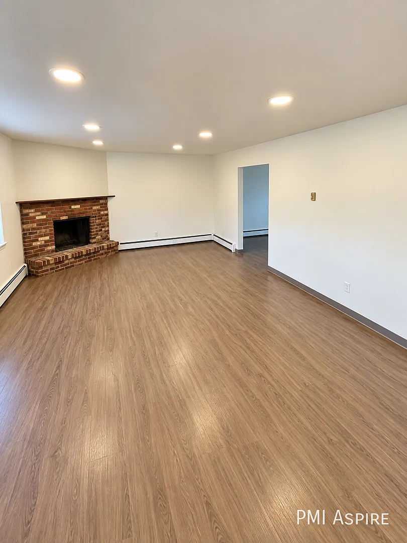 Move In Ready, Located Exactly In Front Of Lake Loveland — Photo 2