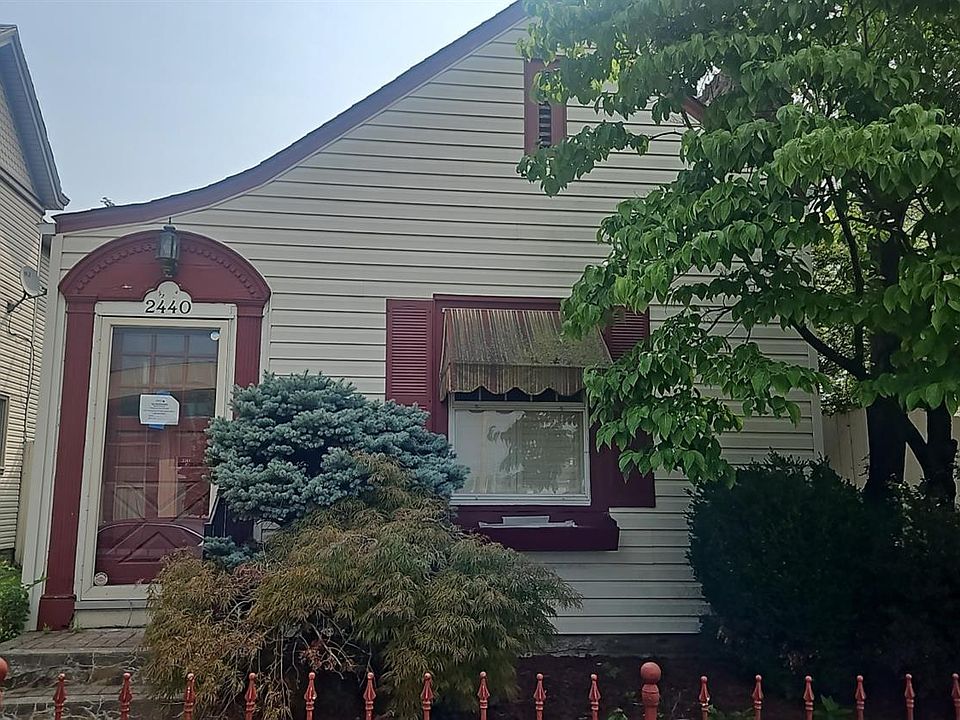 1st image of 2440 Pleasant Ave